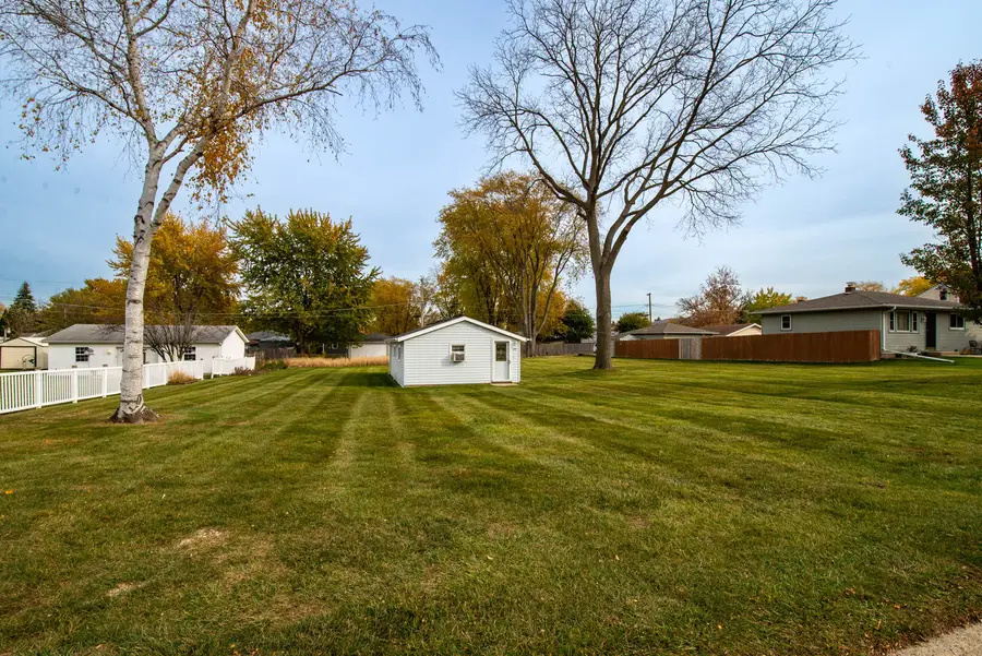 2031 Gilboa Avenue, Zion, IL 60099 - Image #2