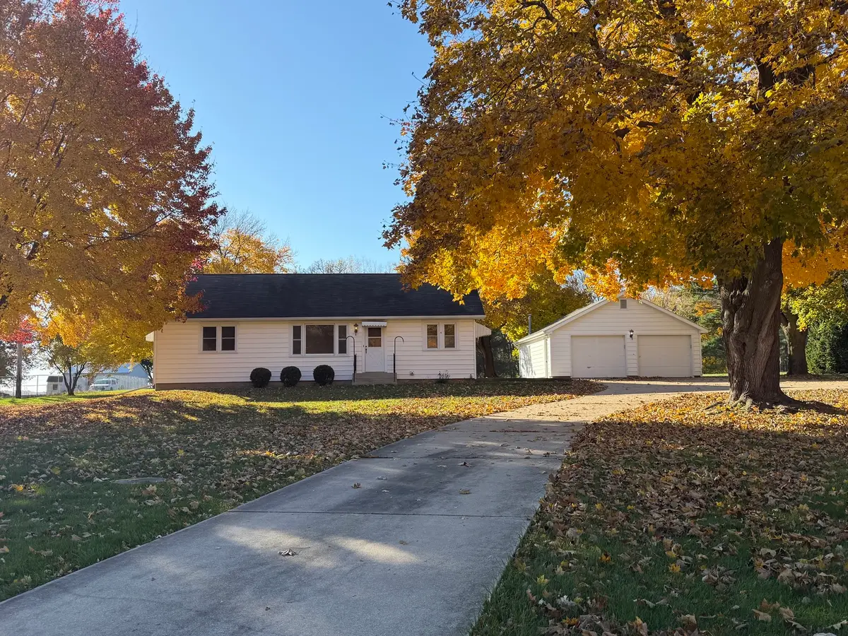 3723 Us Business 20 W, Freeport, IL 61032 - Image #1