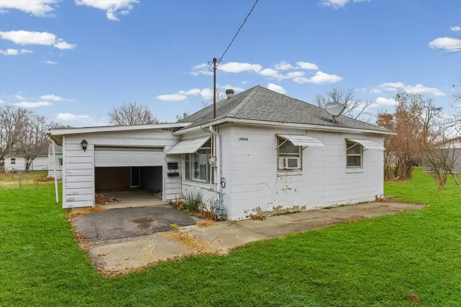 218 W Elm Street, Hoopeston, IL 60942 - Image #3