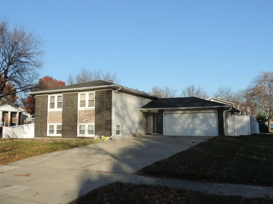 Address Withheld By Seller, Downers Grove, IL 60516 - Image #2