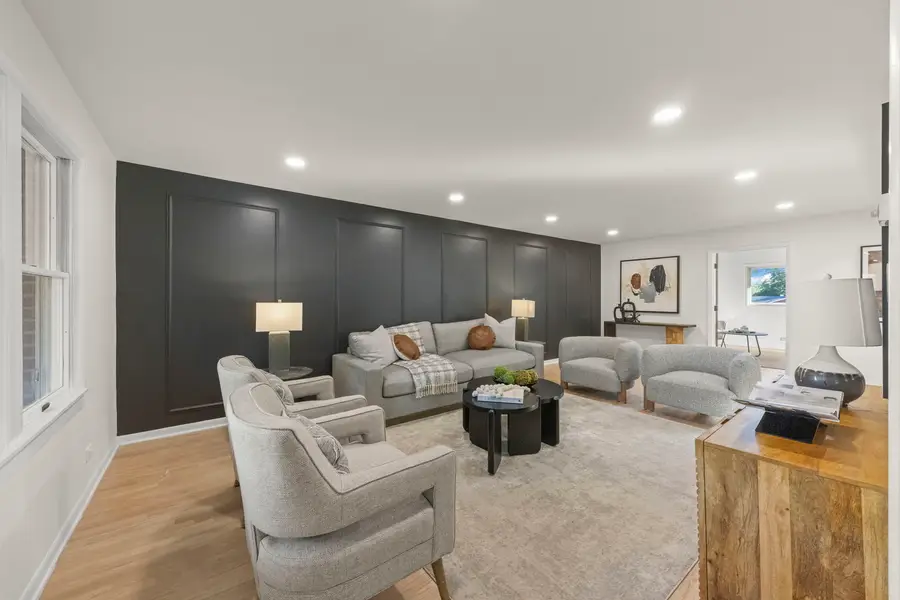 2823 Cooper Court, Woodridge, IL 60517 - Image #3