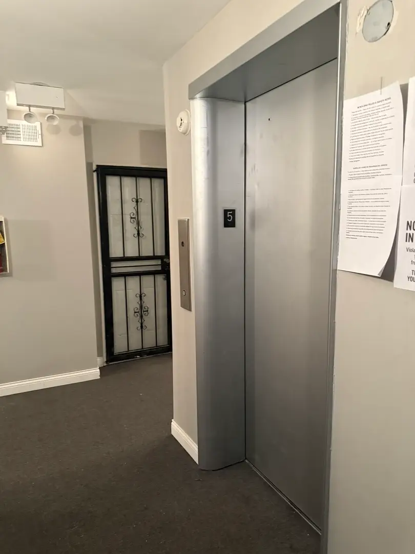 Address Withheld By Seller, Chicago, IL 60649 - Image #2