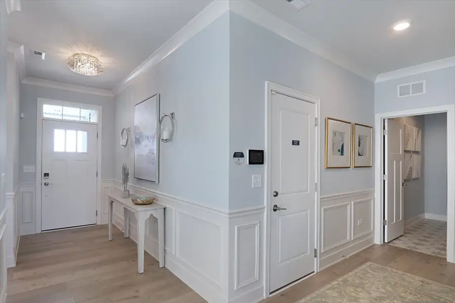 734 Alberta Avenue, Oswego, IL 60543 - Image #2