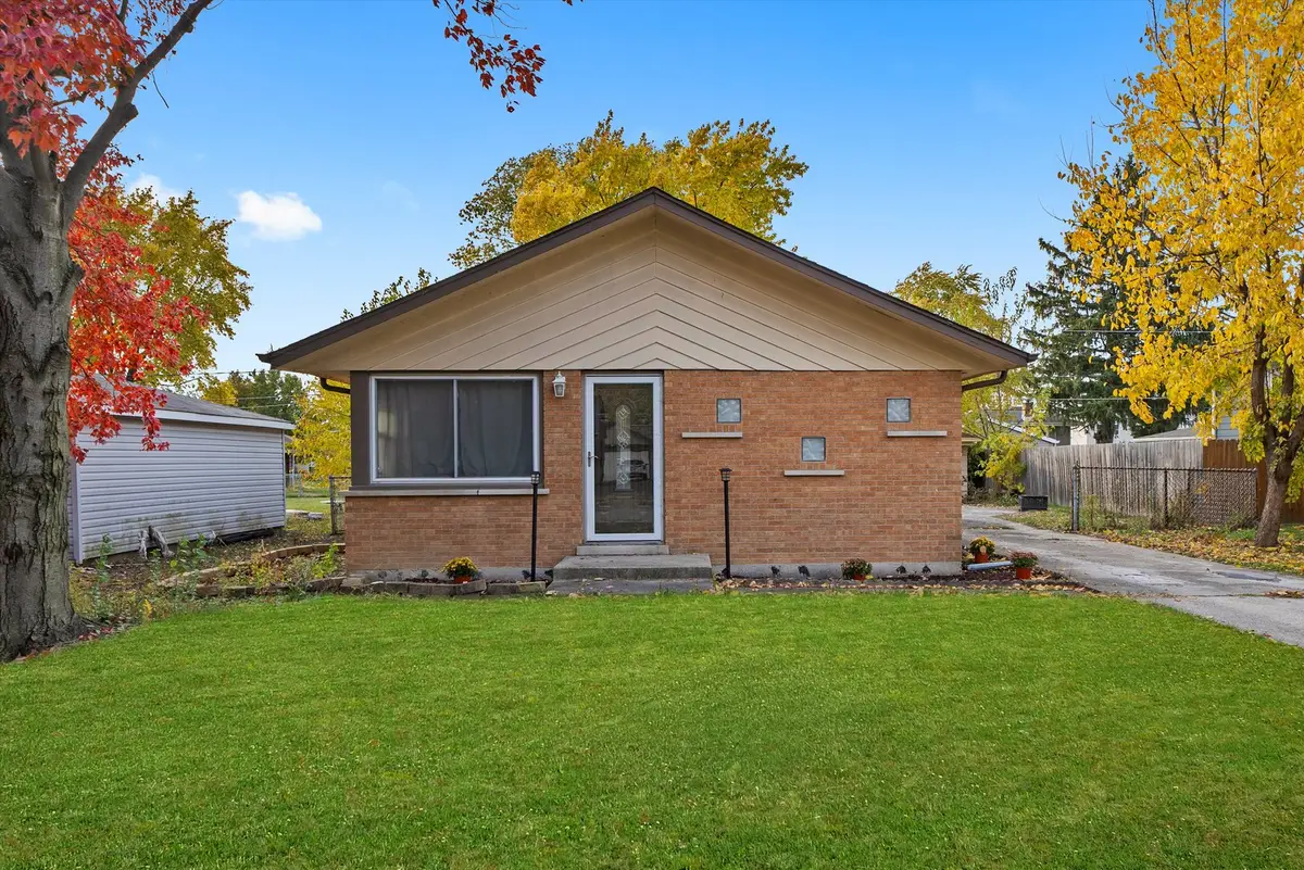 7228 S Oketo Avenue, Bridgeview, IL 60455 - Image #1