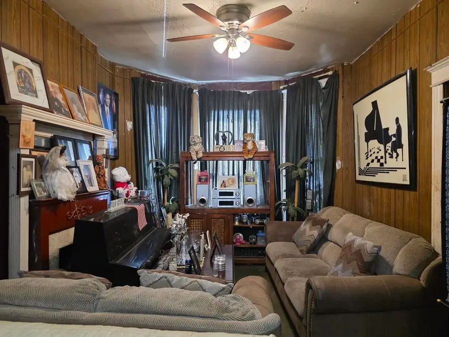 3902 W Fillmore Street, Chicago, IL 60624 - Image #2