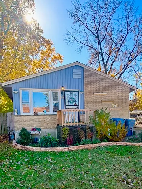 106 W 157th Street, Harvey, IL 60426