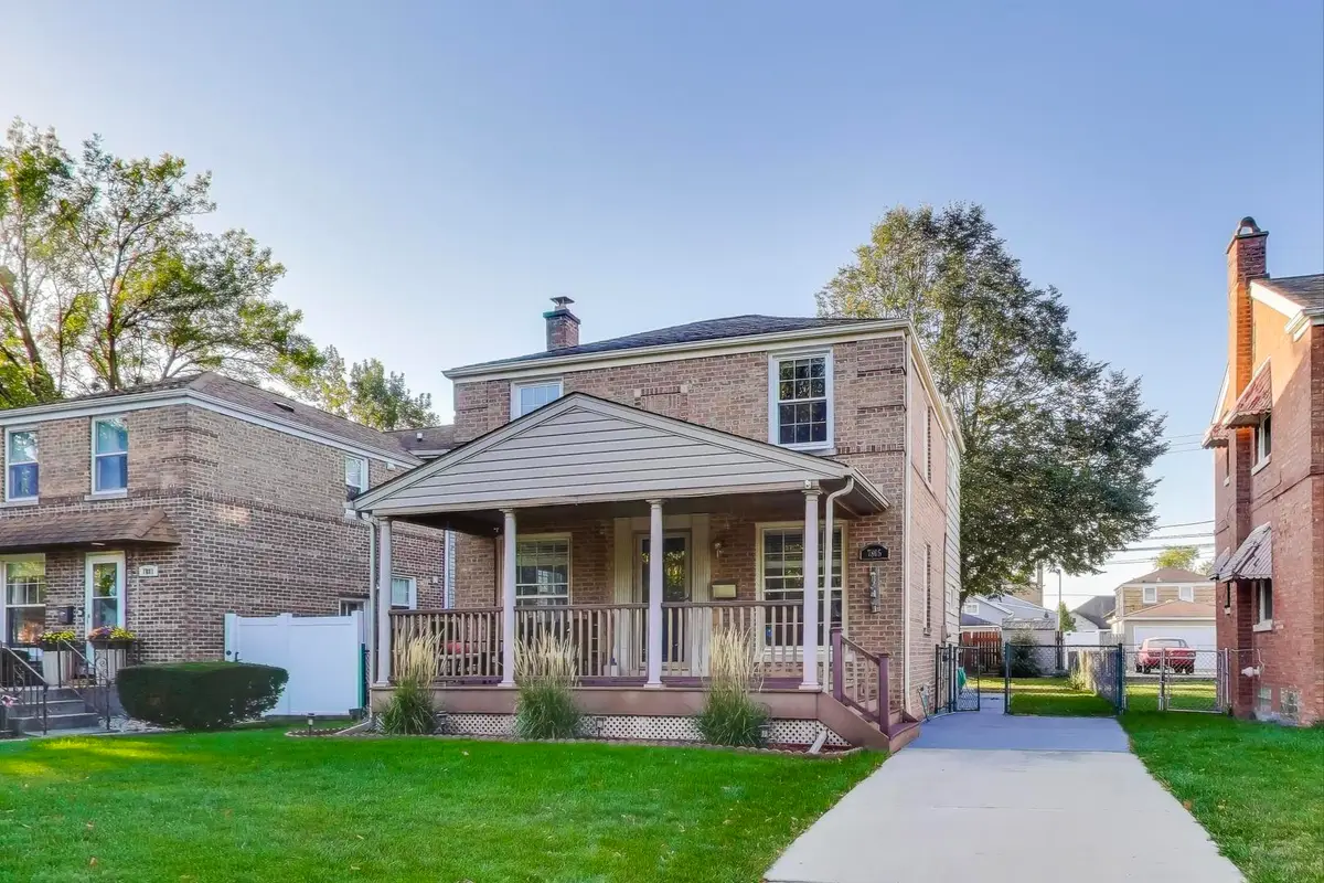 7805 W Farragut Avenue, Chicago, IL 60656 - Image #1
