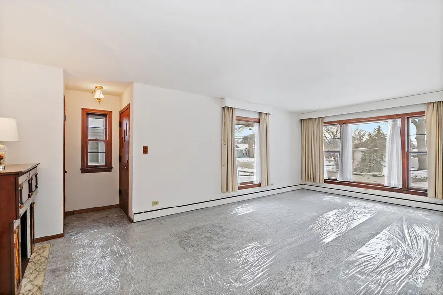 305 N Craig Place, Lombard, IL 60148 - Image #3