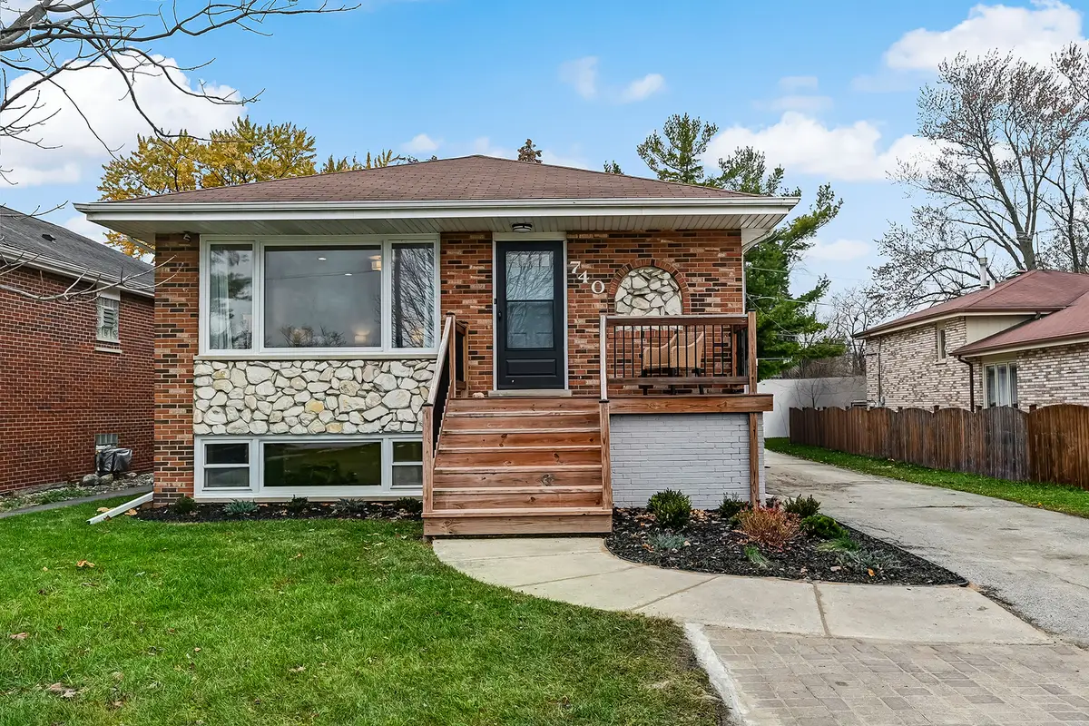 740 East Avenue, La Grange, IL 60525 - Image #1