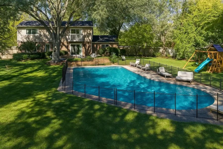 1925 Ivy Lane, Northbrook, IL 60062 - Image #2