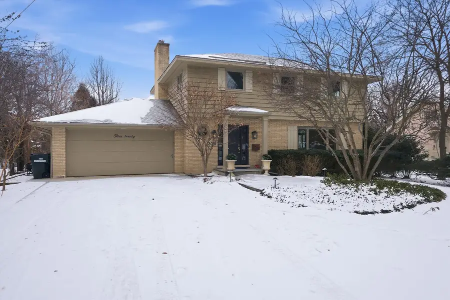 320 W Russell Street, Barrington, IL 60010 - #2