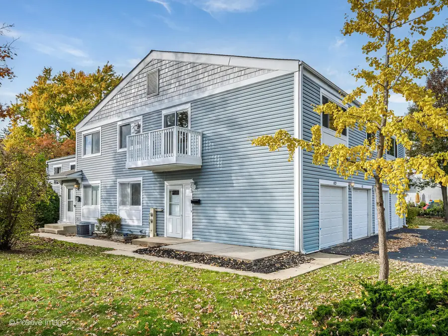 823 Cambridge Place #823, Wheeling, IL 60090 - Image #2