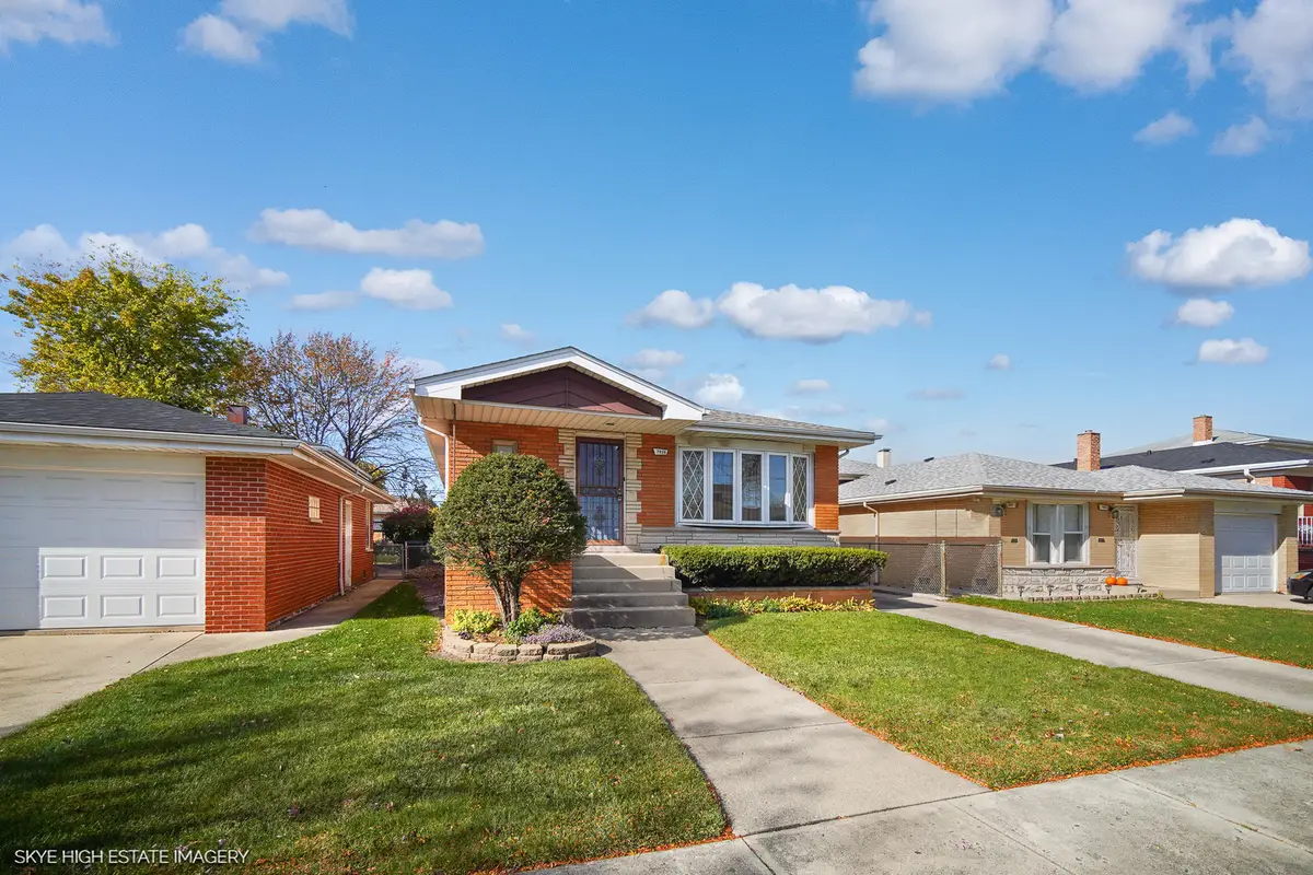 7938 S Komensky Avenue, Chicago, IL 60652 - Image #1