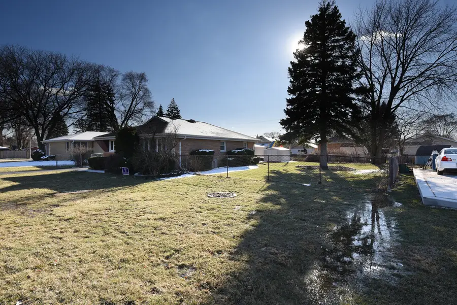 8848 Meade Avenue, Oak Lawn, IL 60453 - Image #3