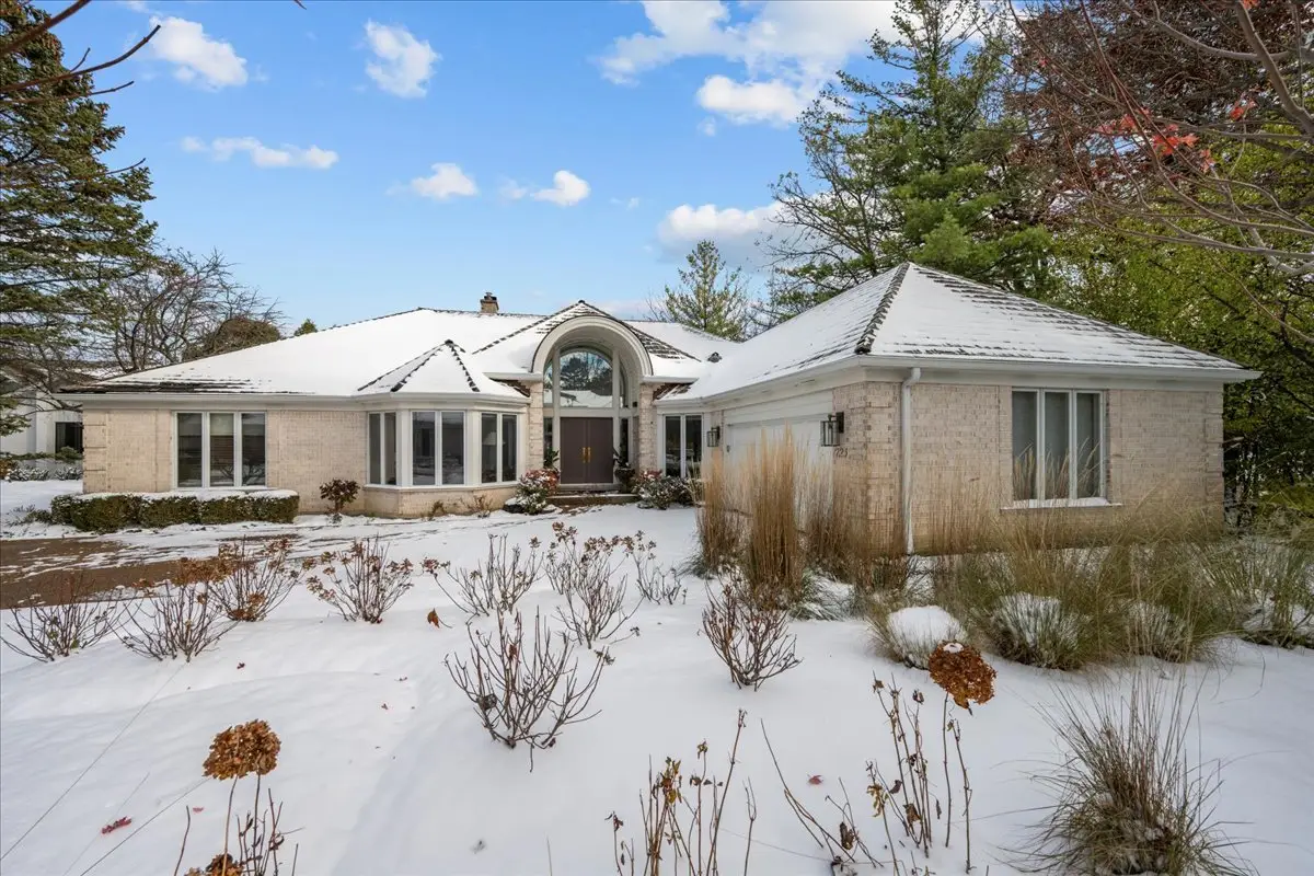 1725 Lilly Court, Highland Park, IL 60035 - Image #1