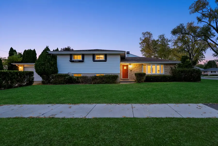 356 W Millers Road, Des Plaines, IL 60016 - Image #2