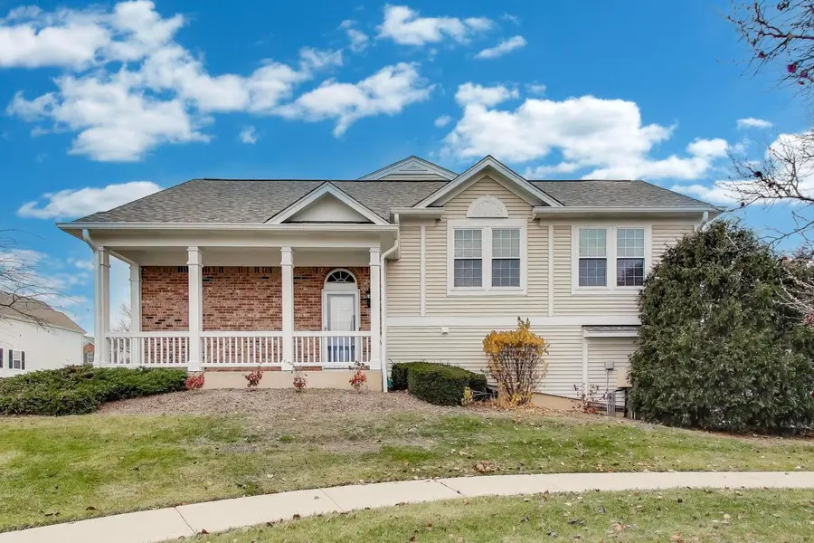 2200 Neubauer Circle, Lindenhurst, IL 60046 - Image #3