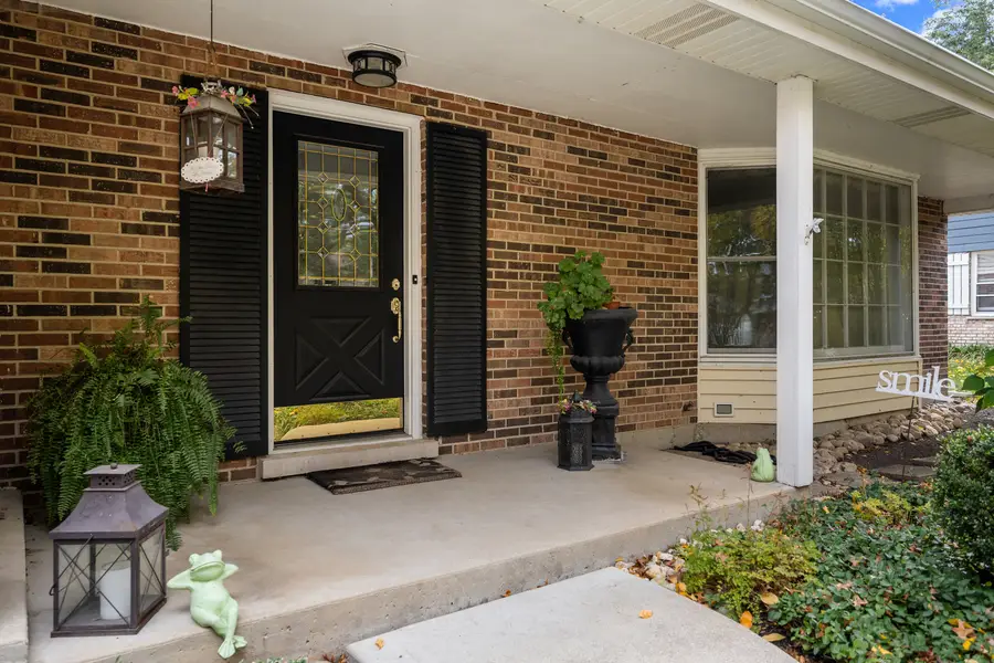1528 Shenandoah Lane, Naperville, IL 60563 - Image #2