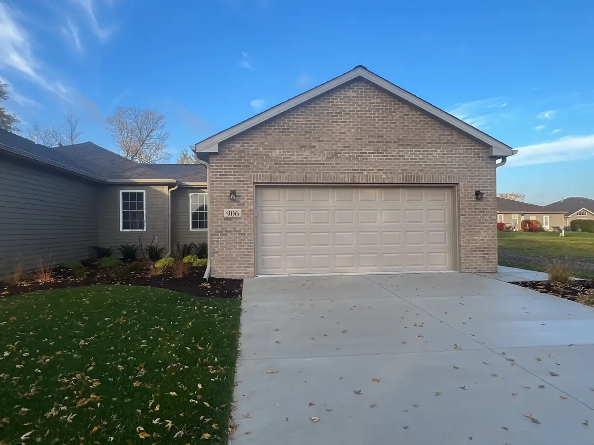 906 Lange Avenue, Beecher, IL 60401 - Image #1