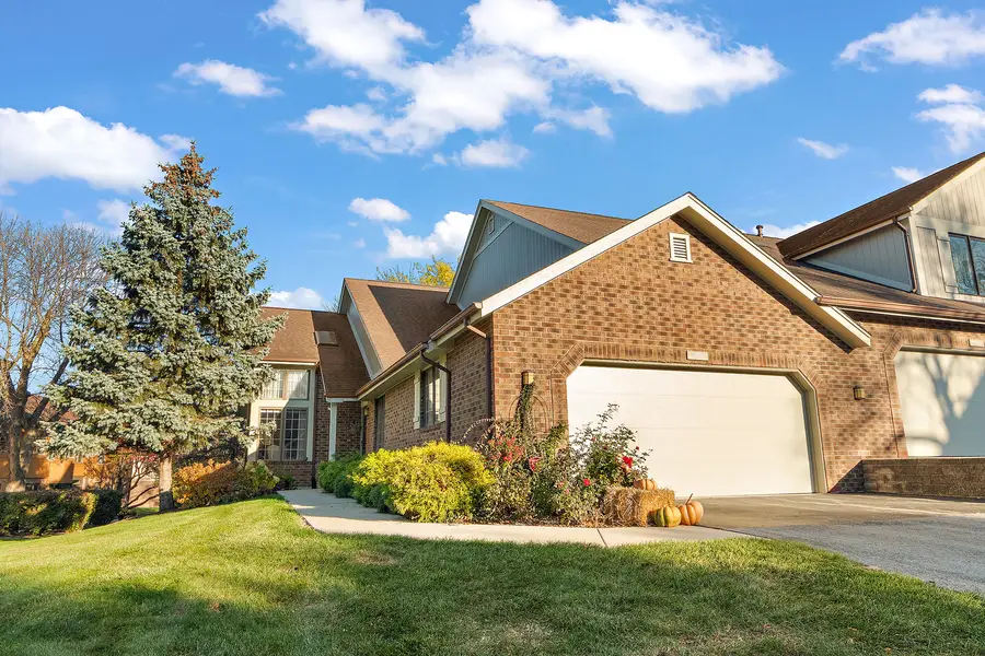 13235 S Westview Drive, Palos Heights, IL 60463 - Image #2
