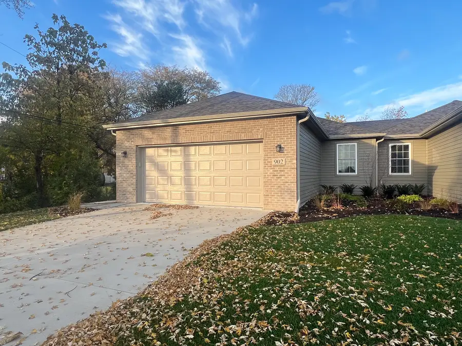 902 Lange Avenue, Beecher, IL 60401 - Image #2