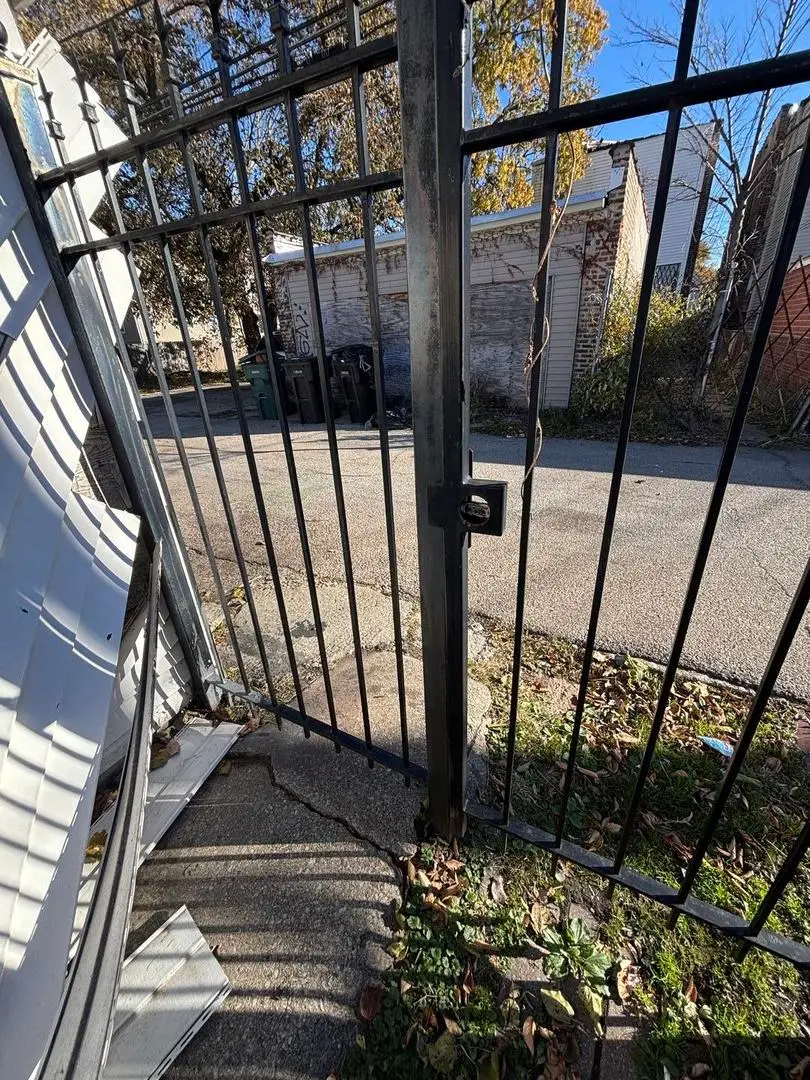 927 W 53rd Place, Chicago, IL 60609 - #2