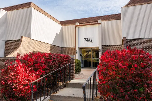 7353 Blackburn Avenue #K-206, Downers Grove, IL 60516