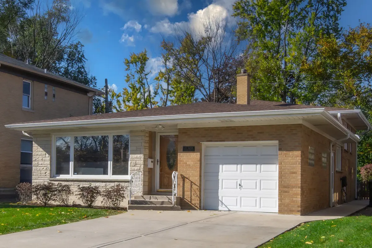 6228 N Forest Glen Avenue, Chicago, IL 60646 - Image #1