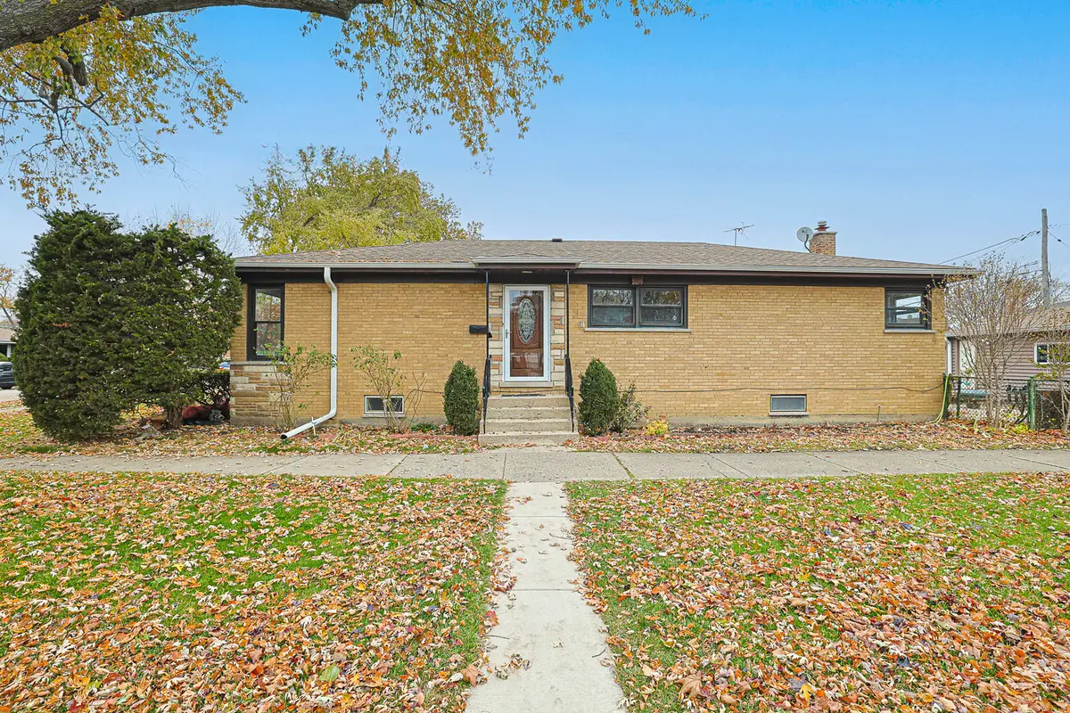 7501 East Prairie Road, Skokie, IL 60076 - Image #1