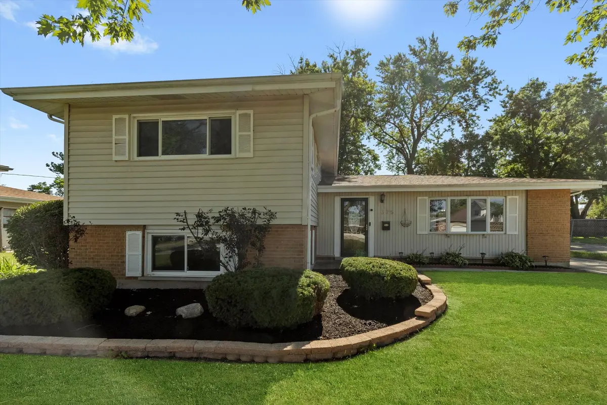 325 Indiana Street, Park Forest, IL 60466 - Image #1