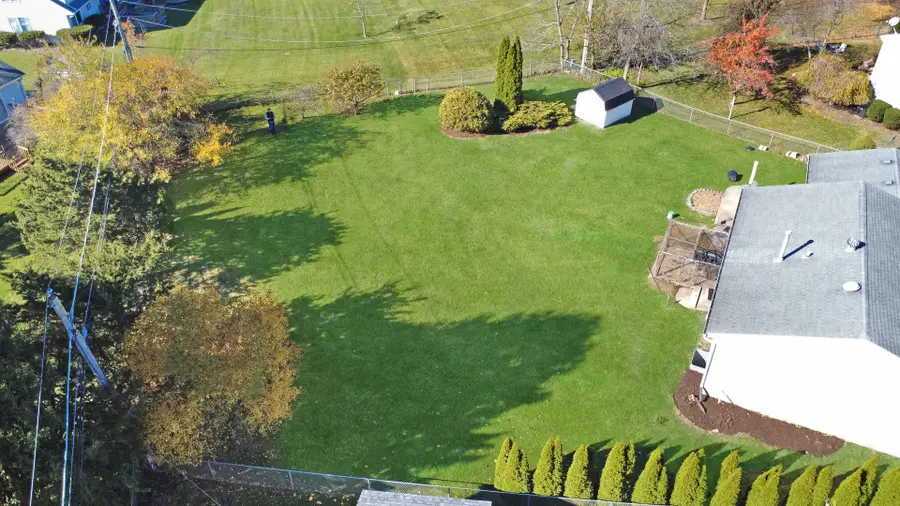 69 Alice Street, Algonquin, IL 60102 - Image #2