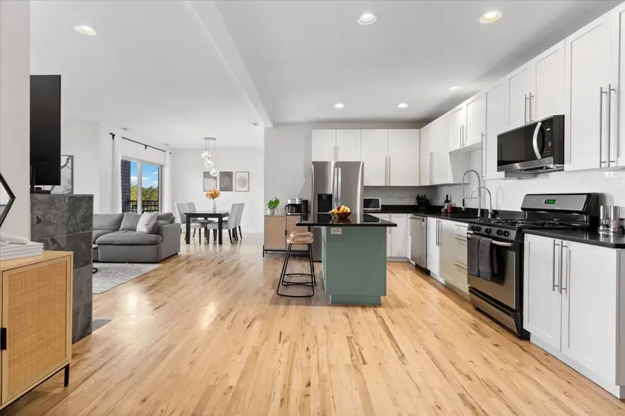 1225 N California Avenue #4C, Chicago, IL 60622 - Image #2