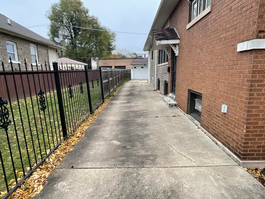 8347 S Green Street, Chicago, IL 60620 - Image #2