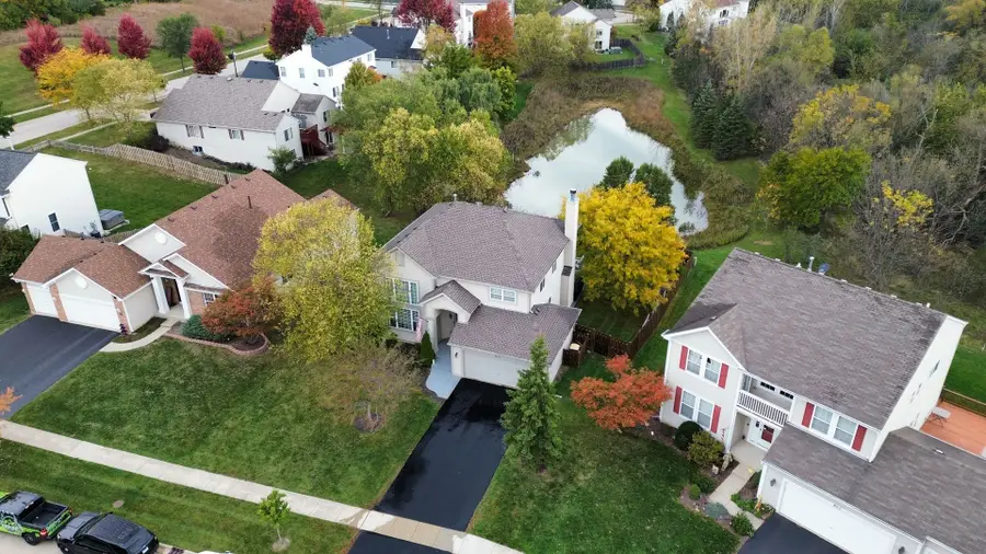 815 N Overlook Circle, Round Lake, IL 60073 - Image #2