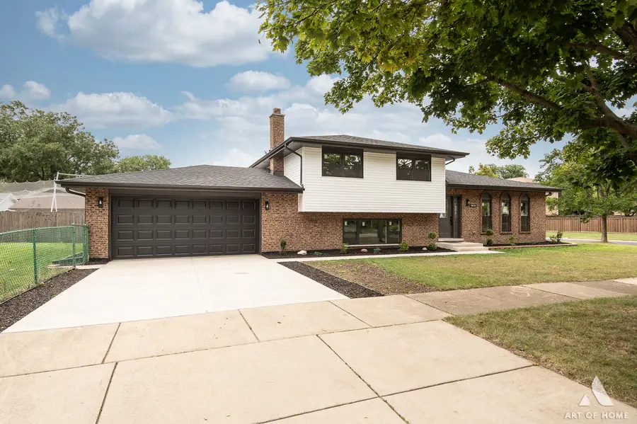 15601 Latrobe Avenue, Oak Forest, IL 60452 - Image #2