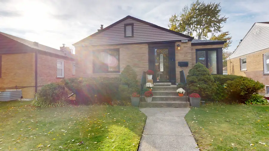 8206 Keeler Avenue, Skokie, IL 60076 - Image #2