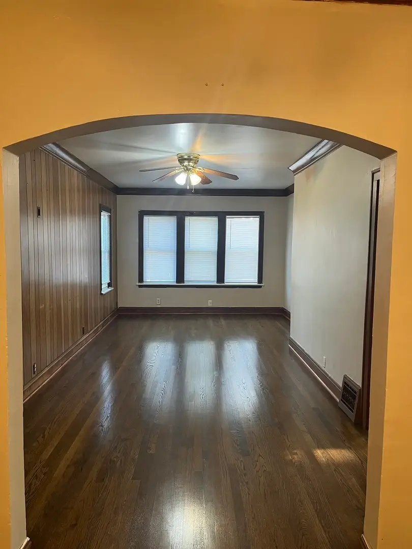 10427 S Avenue H Avenue, Chicago, IL 60617 - Image #3