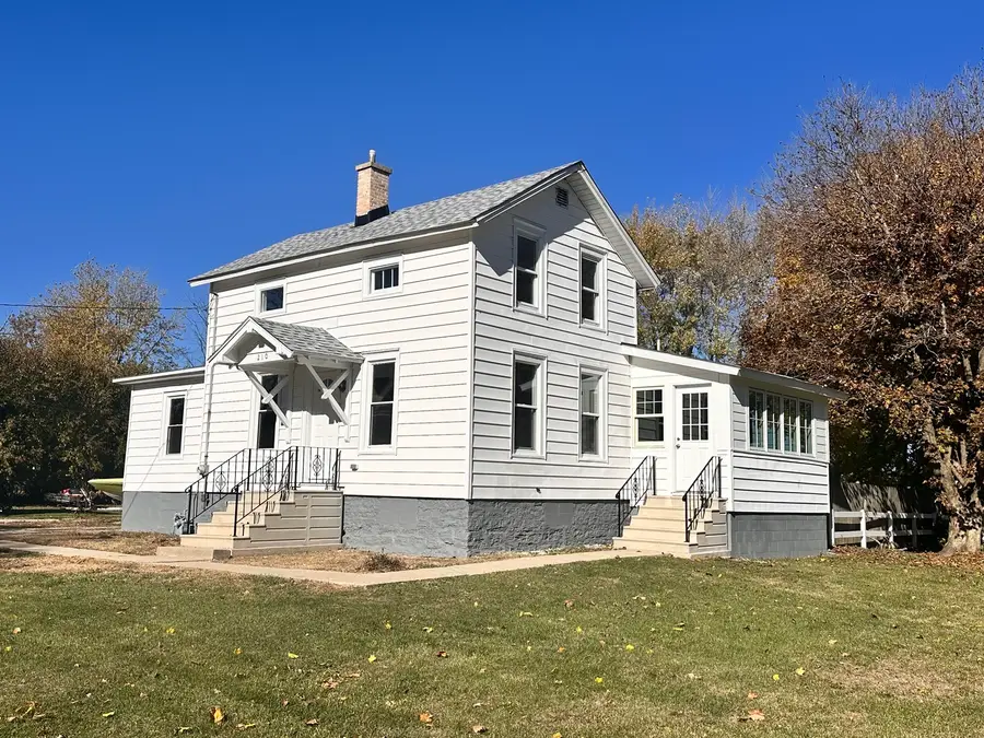 210 W Hall Street, Leland, IL 60531 - Image #3