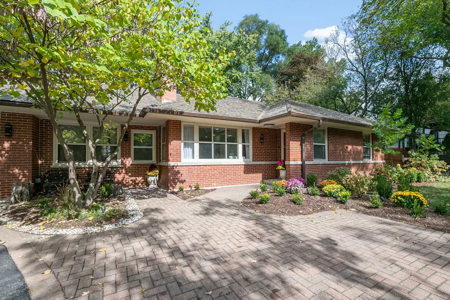 124 W Old Elm Road, Lake Forest, IL 60045 - Image #2