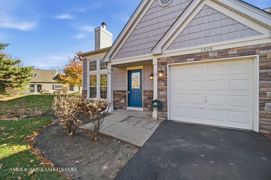 1329 Gloucester Circle, Carol Stream, IL 60188 - Image #2