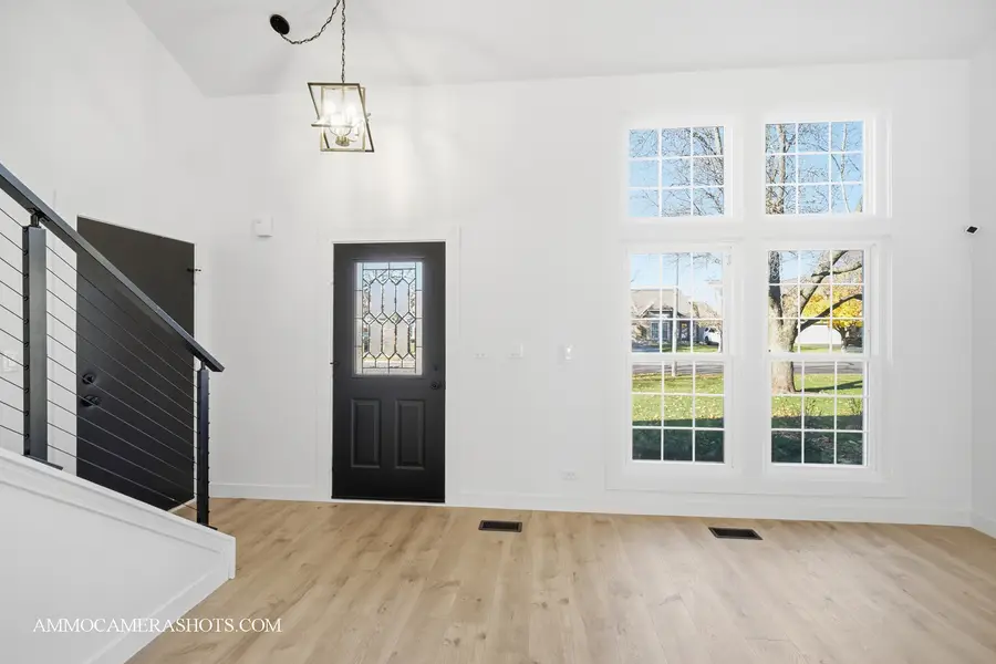 1329 Gloucester Circle, Carol Stream, IL 60188 - Image #3