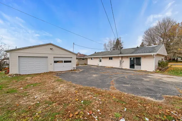 601 W 1st Street, Mount Morris, IL 61054