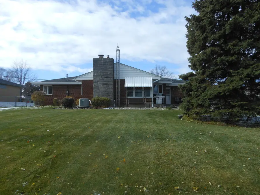 1616 Heiden Avenue, Crest Hill, IL 60403 - Image #2