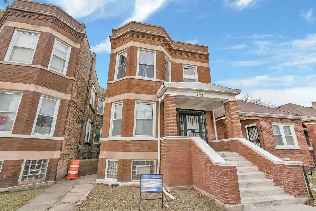 6738 S Saint Lawrence Avenue, Chicago, IL 60637 - Image #1