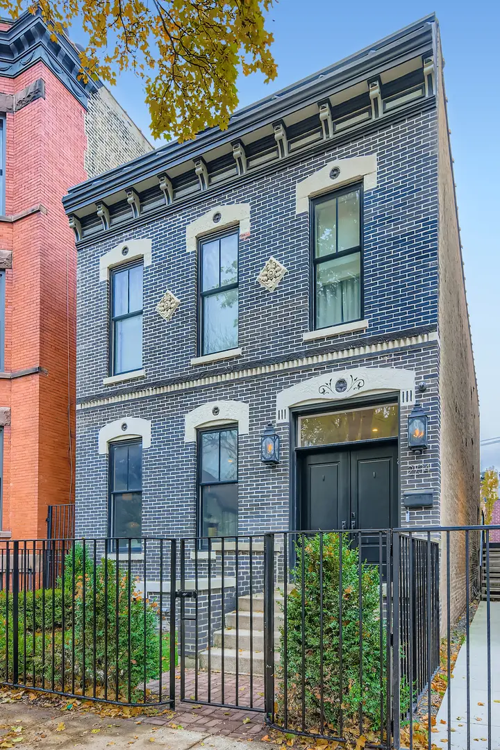 2734 N Racine Avenue, Chicago, IL 60614 - #1