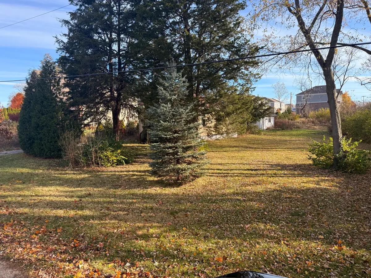 5S365 Vest Avenue, Naperville, IL 60563 - Image #1