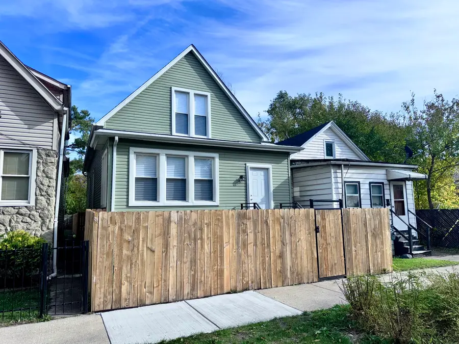 11581 S Lafayette Avenue, Chicago, IL 60628 - Image #2