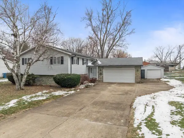 Address Withheld By Seller, Hudson, IL 61748