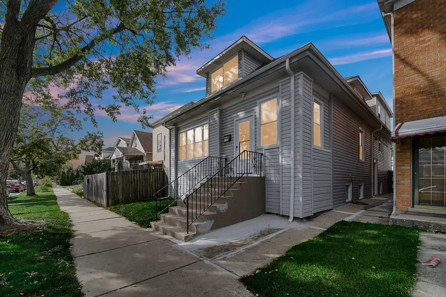 2164 N Melvina Avenue, Chicago, IL 60639 - Image #2