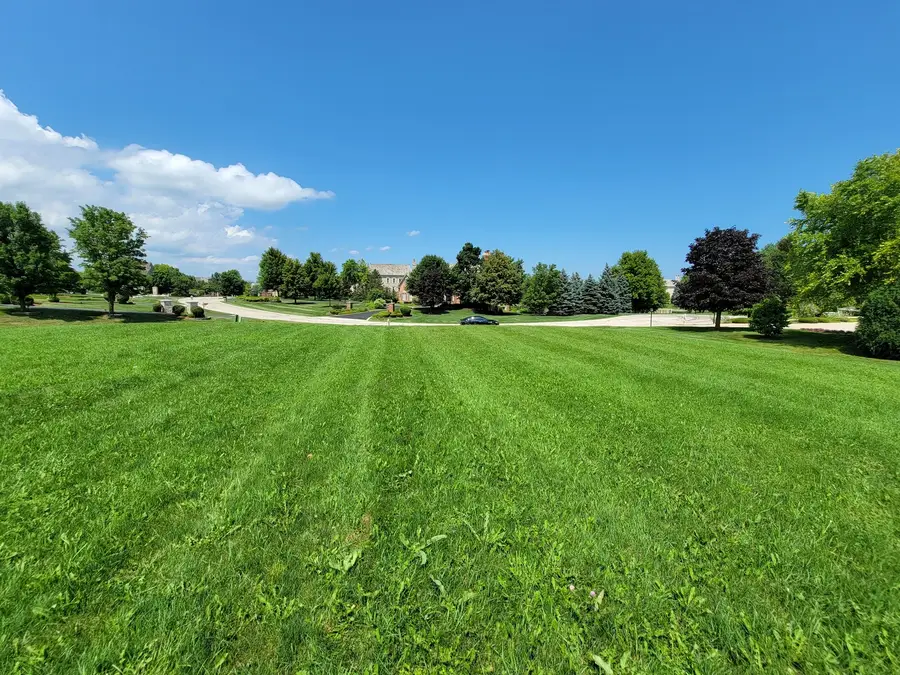 Address Withheld By Seller, Inverness, IL 60010 - Image #3